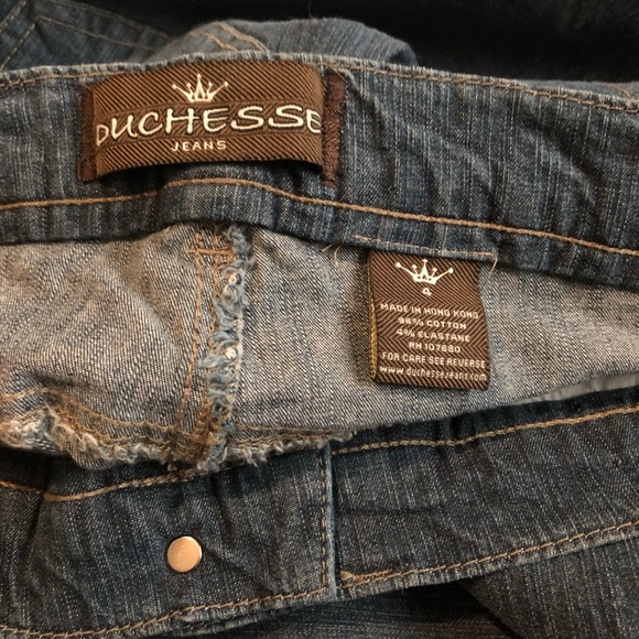 Duchesse embroidered flare jeans, size 4 - Picture 8 of 8